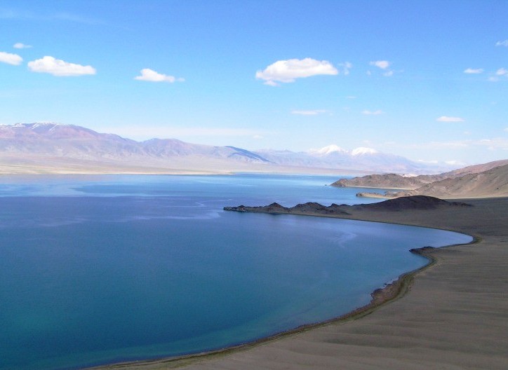 Котловина больших озер. Озеро Убсу Нур Монголия. Бассейн озера Убсу-Нур. УВС нуур озеро. Озеро УВС Монголия.